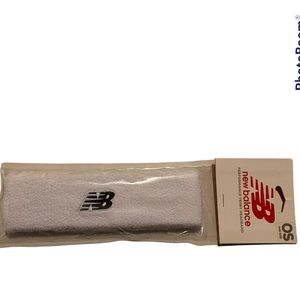 New Balance White Terry Headband 🏋️